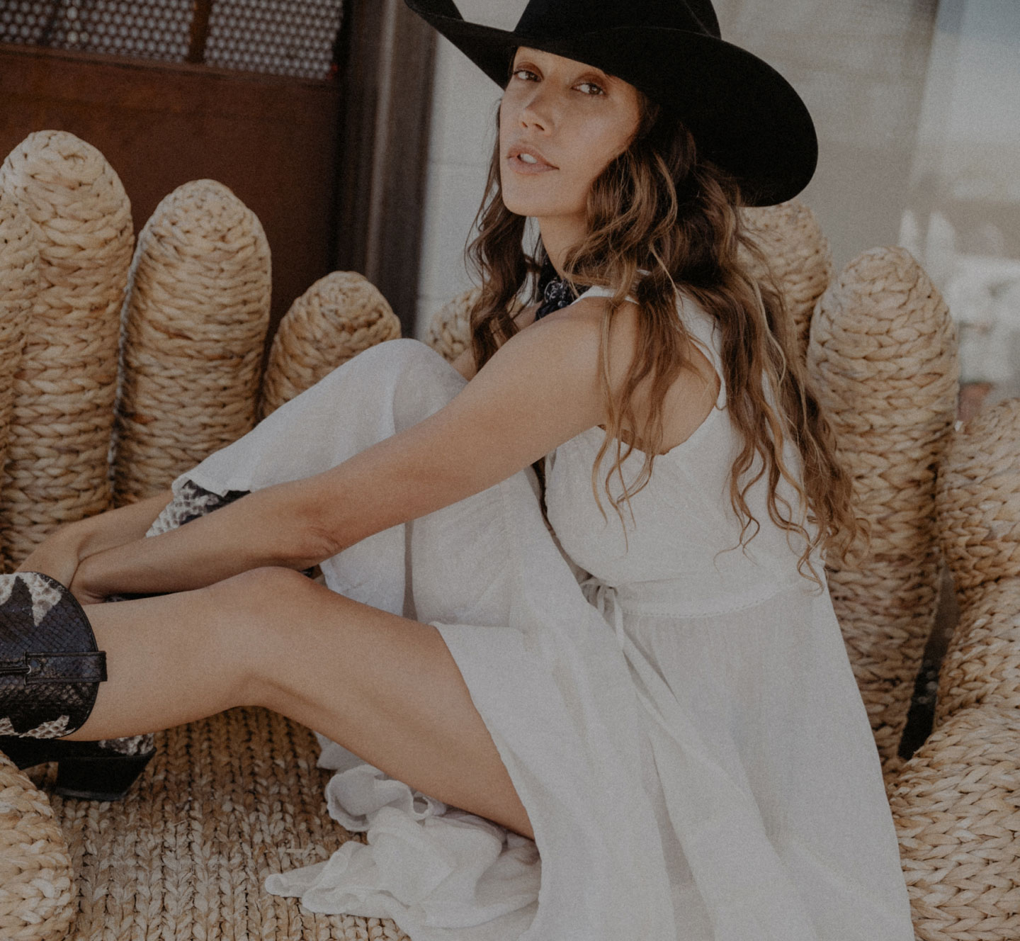 Country Outfitter Cowboy Boots & Cowgirl Boots